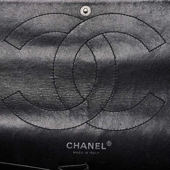 Chanel Black 2.55 Reissue Quilted Classic Patent Leather 227 Jumbo Flap Bag - Picture 10 of 11